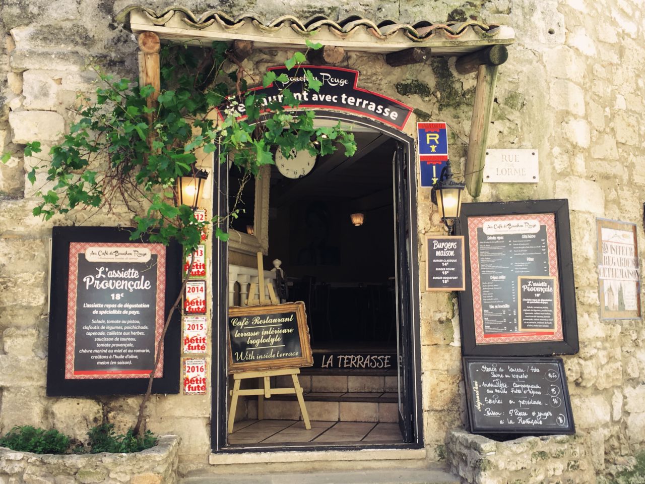 Le Bouchon Rouge Les BauxdeProvence